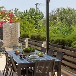 Mesogeios 39 فيلة *