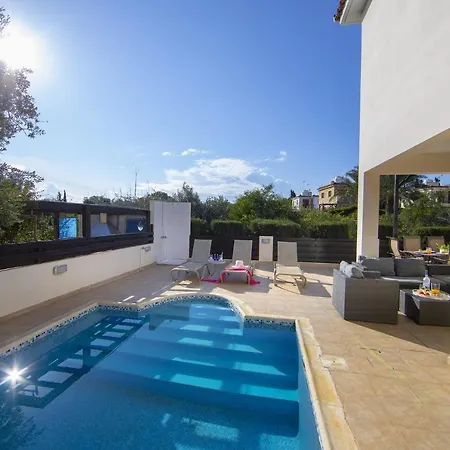 Mesogeios 39 Βίλα *