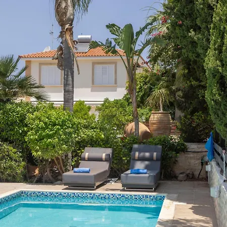Mesogeios 39 * Paralimni