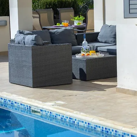 Mesogeios 39 Villa *