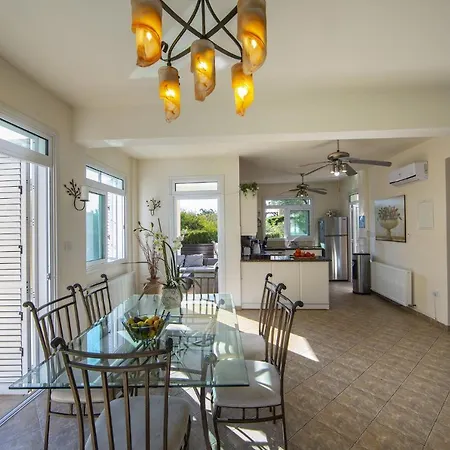 Mesogeios 39 Вилла *