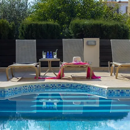 Mesogeios 39 * Paralimni
