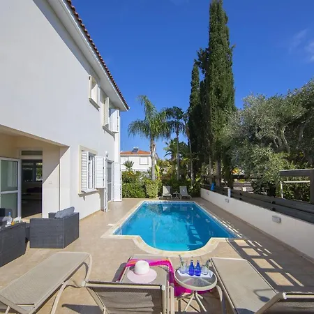 Mesogeios 39 Villa Paralimni