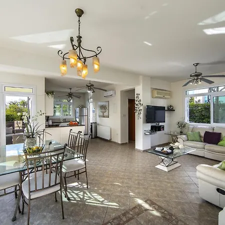 Mesogeios 39 Вилла