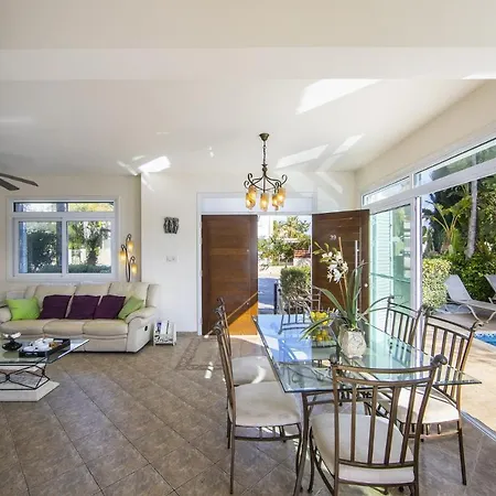 Mesogeios 39 Вилла