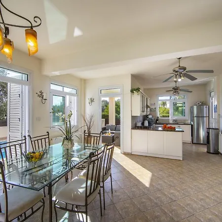 Mesogeios 39 Paralimni