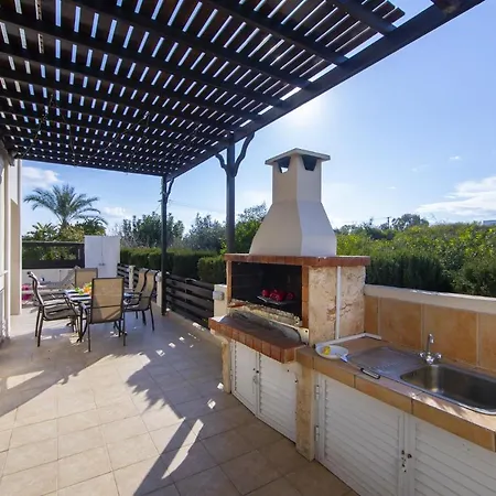 Mesogeios 39 Paralimni